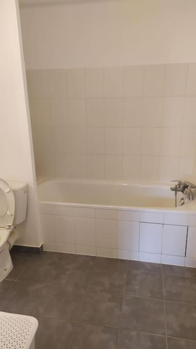 Апартаменты T2 De 42M² A Proximite De La Gare A 30Min De Paris Мант-ла-Жоли Экстерьер фото